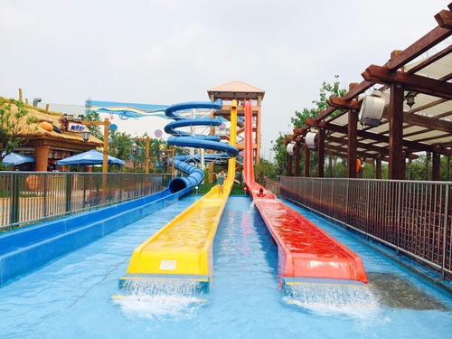 投資水上樂園，怎么選擇水上樂園設(shè)備生產(chǎn)商